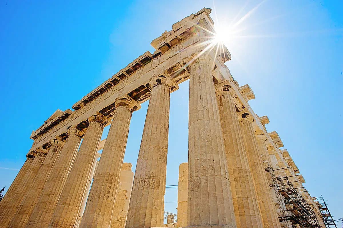 Sun parthenon credit Mstyslav Chernov wikimedia commons.jpg